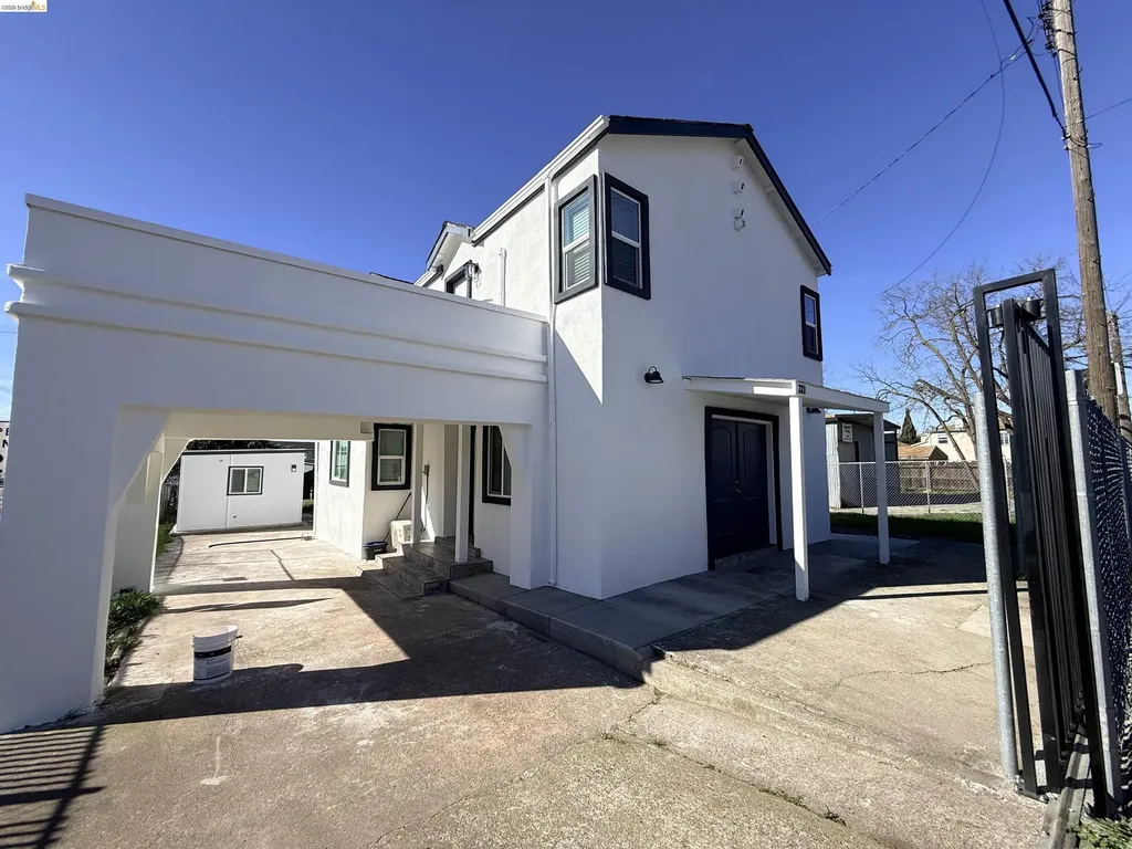 321 Benicia Road Vallejo CA 94590