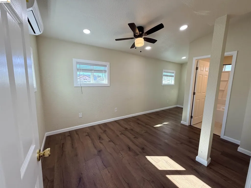 321 Benicia Road Vallejo CA 94590