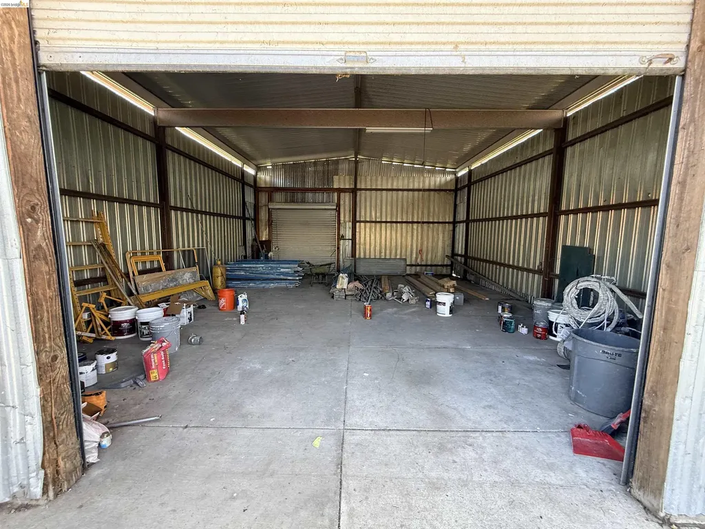 321 Benicia Road Vallejo CA 94590