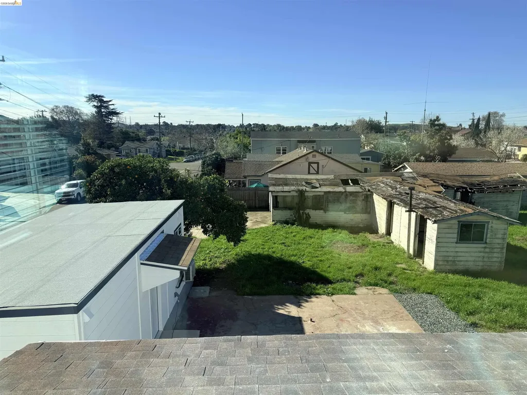 321 Benicia Road Vallejo CA 94590