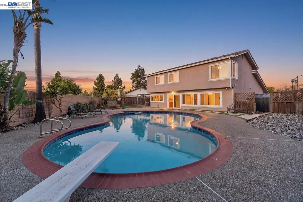 36671 Ponderosa Court Newark CA 94560