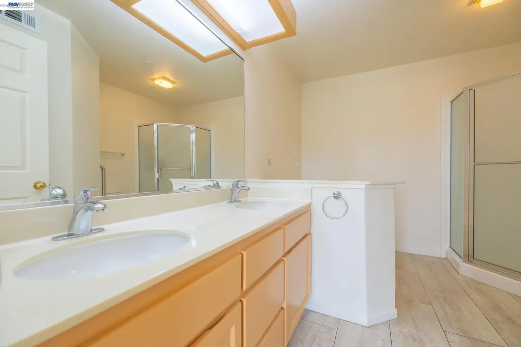 21103 Gary Castro Valley CA 94546