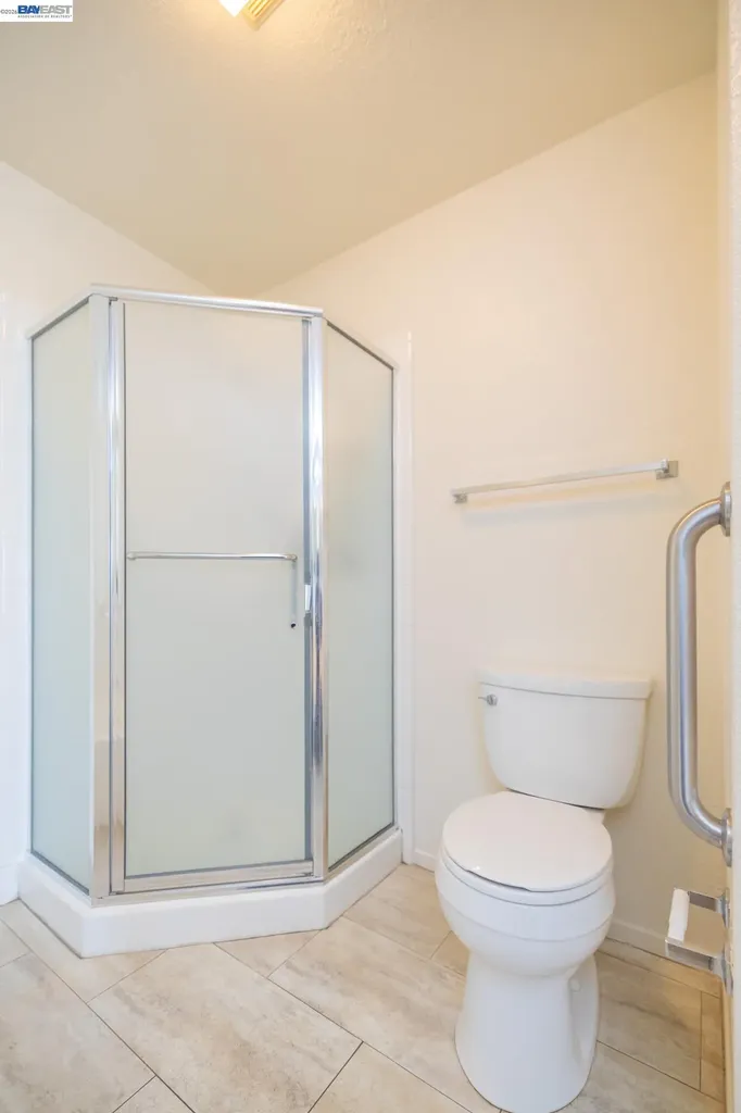 21103 Gary Castro Valley CA 94546