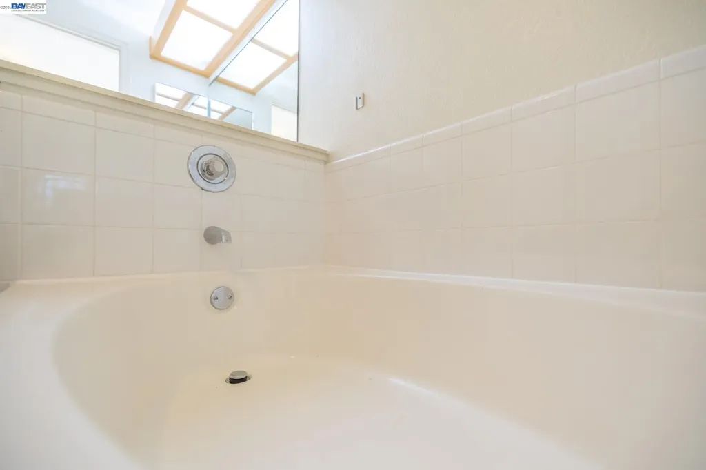 21103 Gary Castro Valley CA 94546