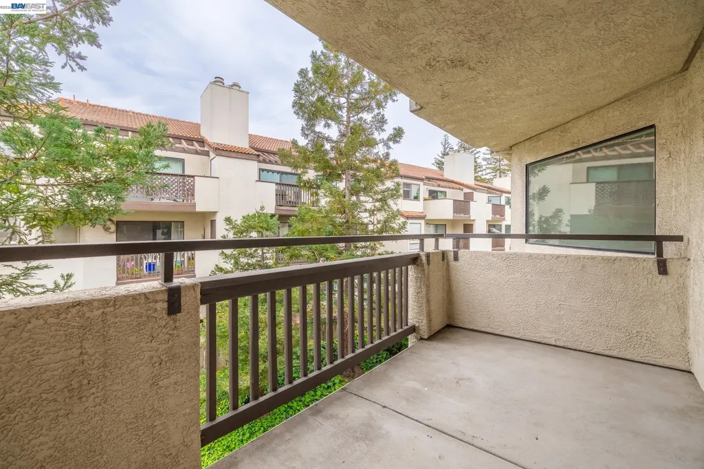 21103 Gary Castro Valley CA 94546