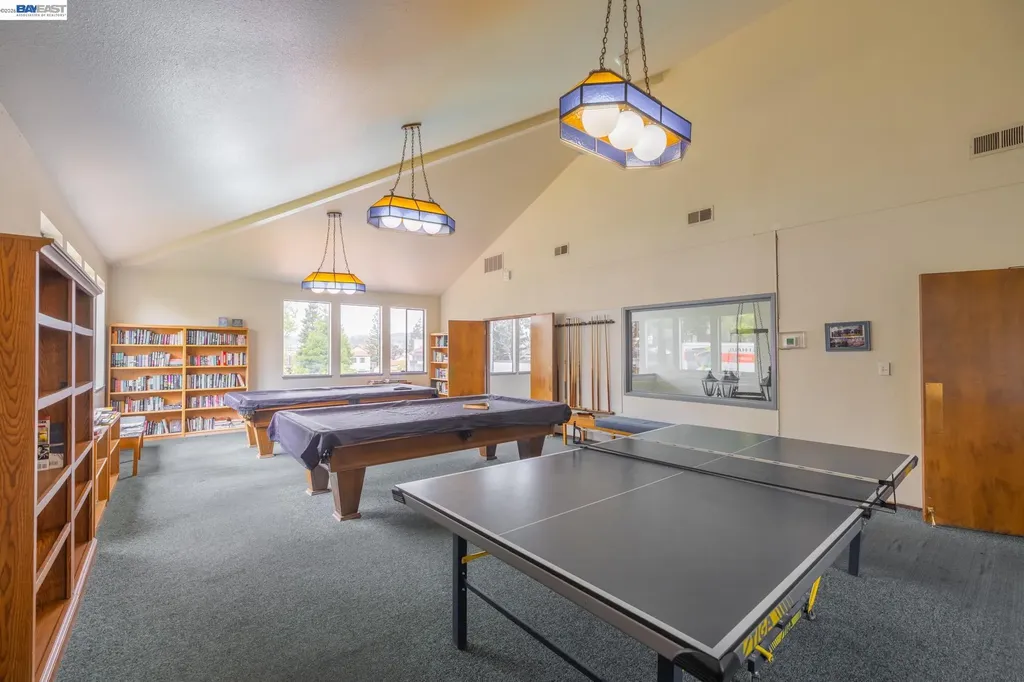 21103 Gary Castro Valley CA 94546