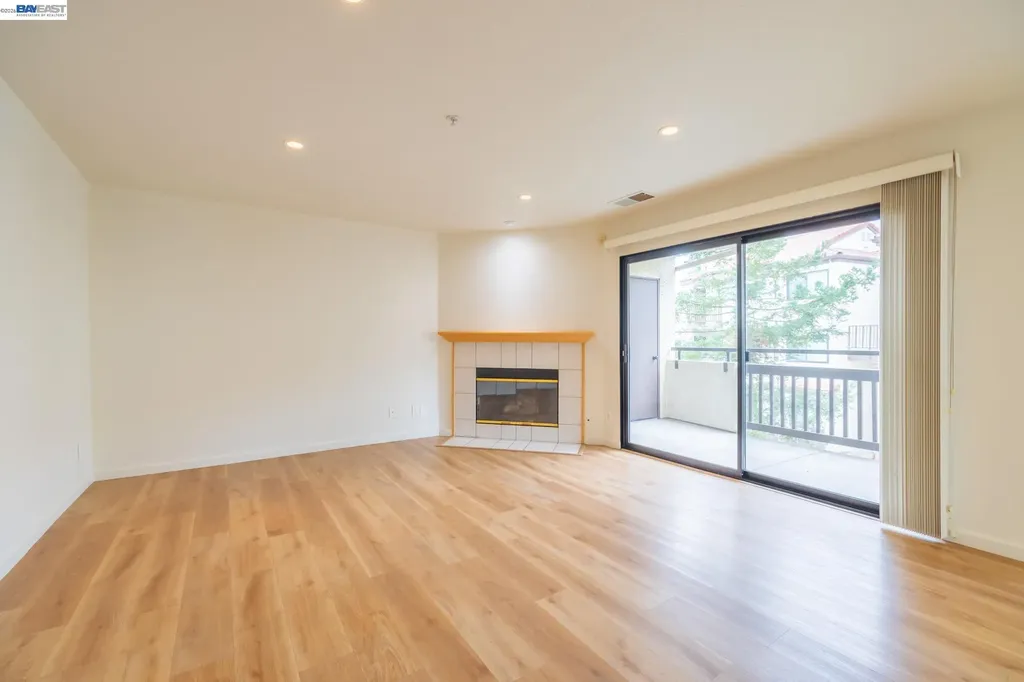 21103 Gary Castro Valley CA 94546