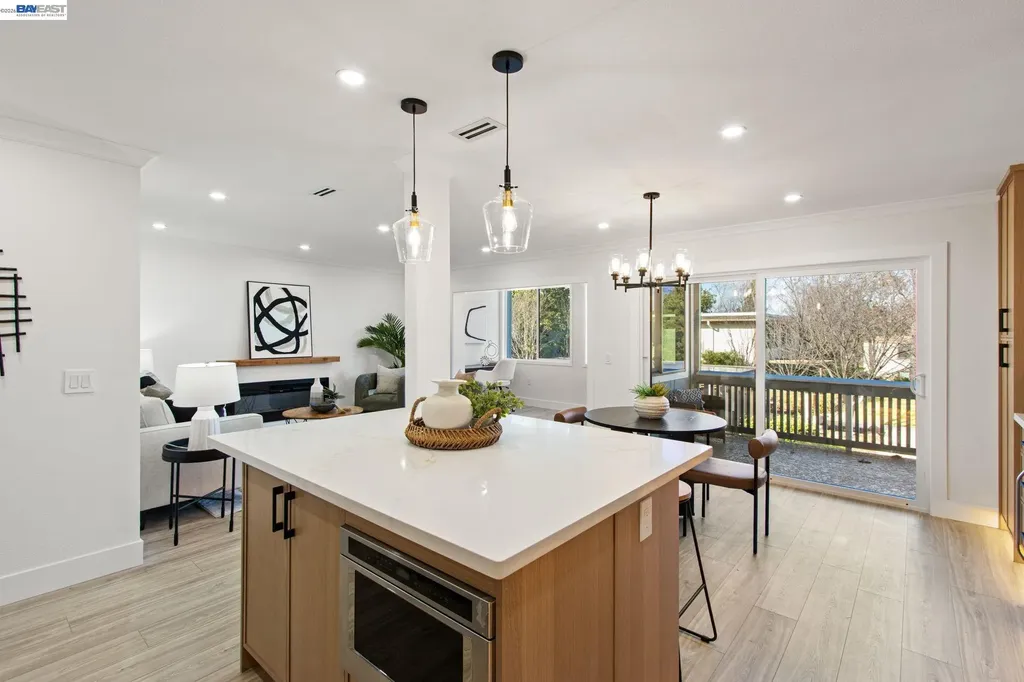 2772 Tice Creek Drive Walnut Creek CA 94595