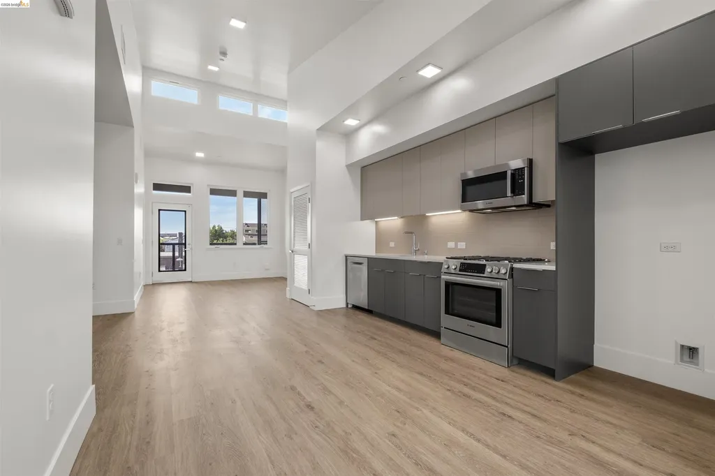 1545 32nd Street Oakland CA 94608