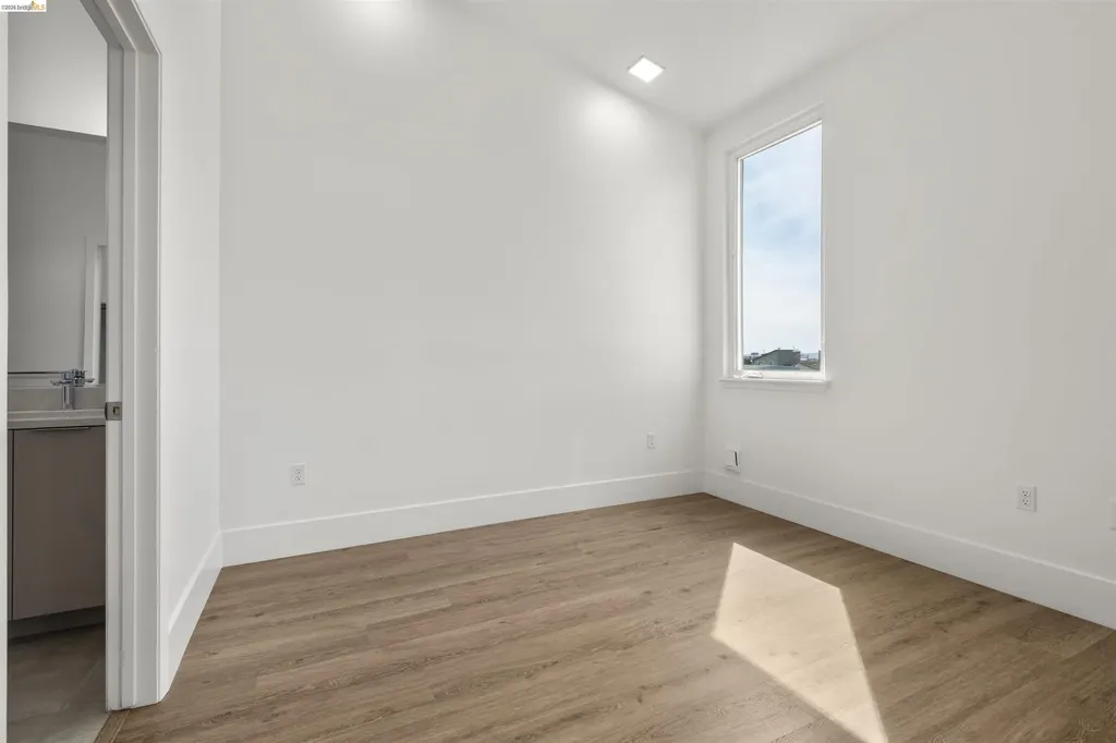 1545 32nd Street Oakland CA 94608