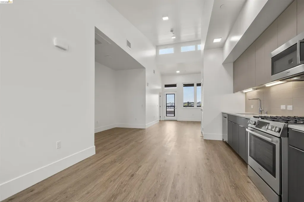 1545 32nd Street Oakland CA 94608