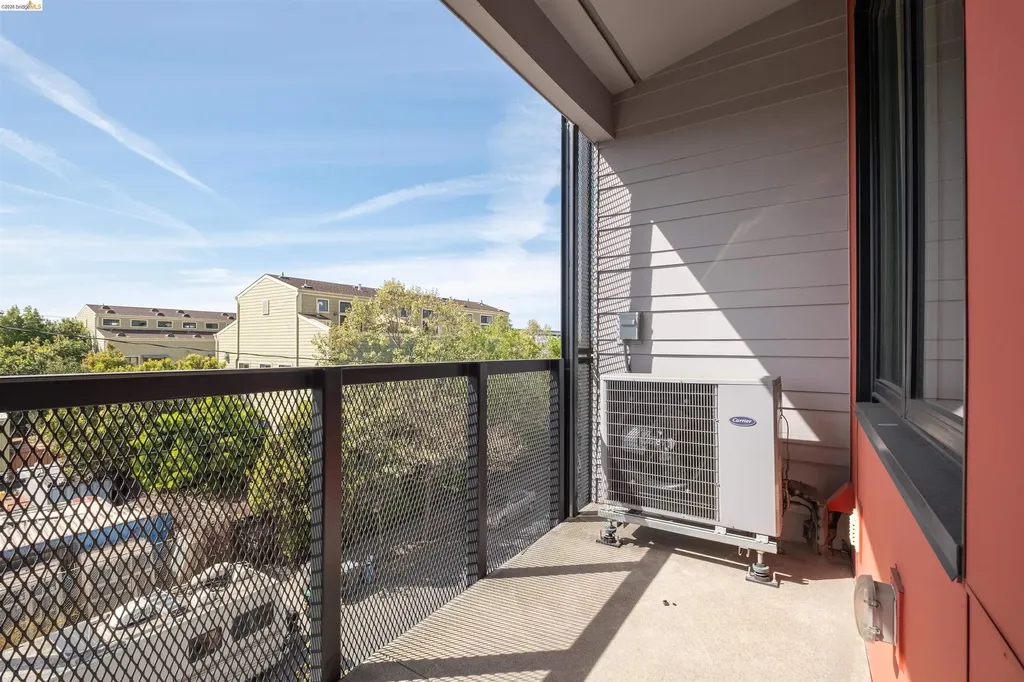 1545 32nd Street Oakland CA 94608