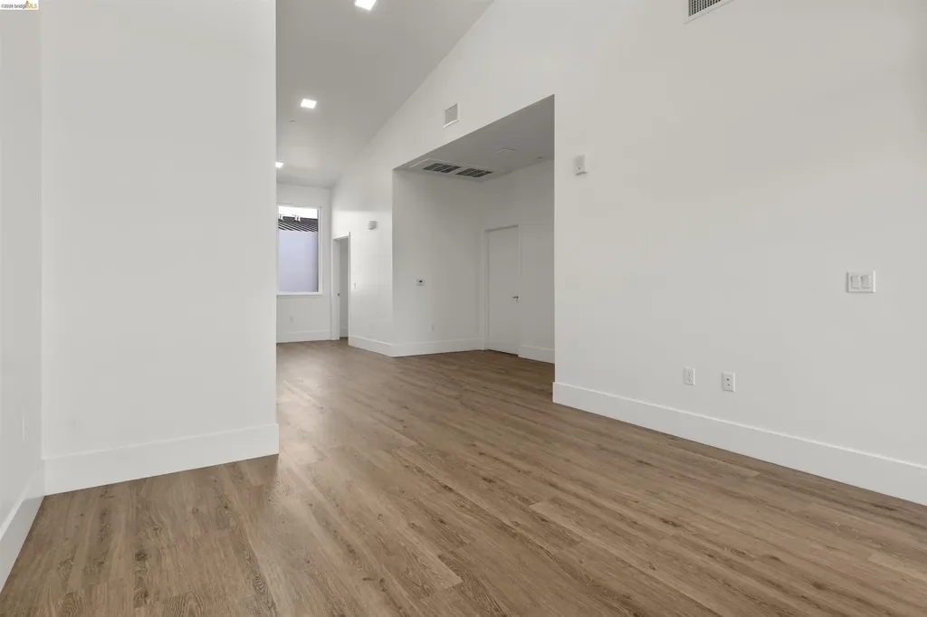 1545 32nd Street Oakland CA 94608