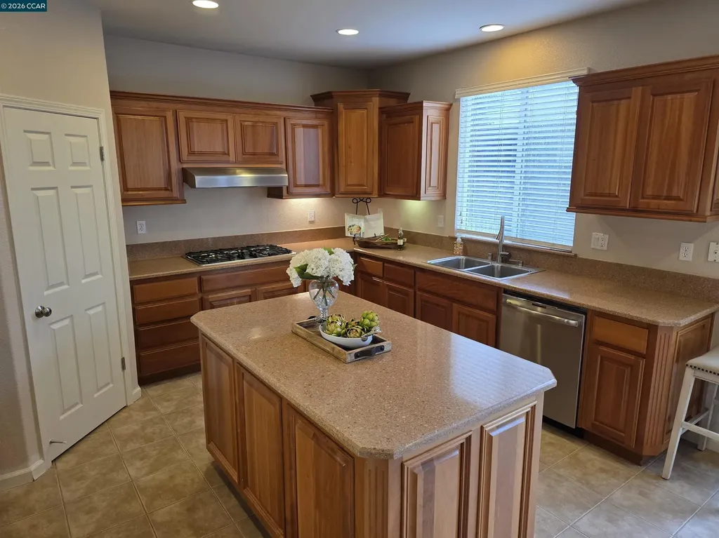 8625 Livingston Way Discovery Bay CA 94505