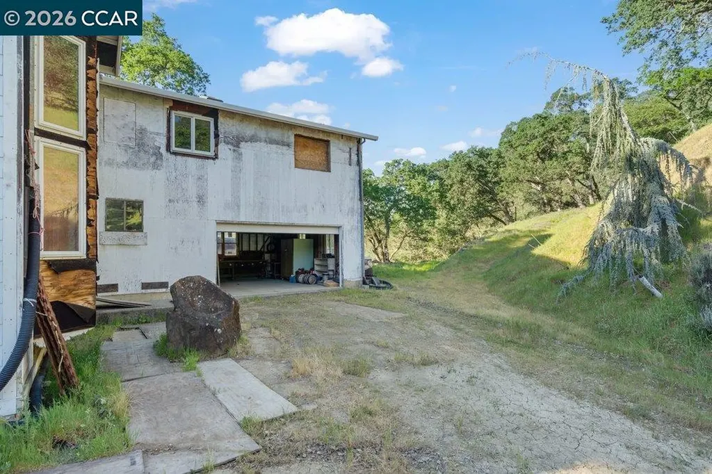 98 Oak Springs Drive Napa CA 94558