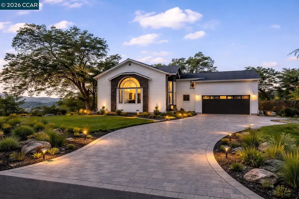 98 Oak Springs Drive Napa CA 94558