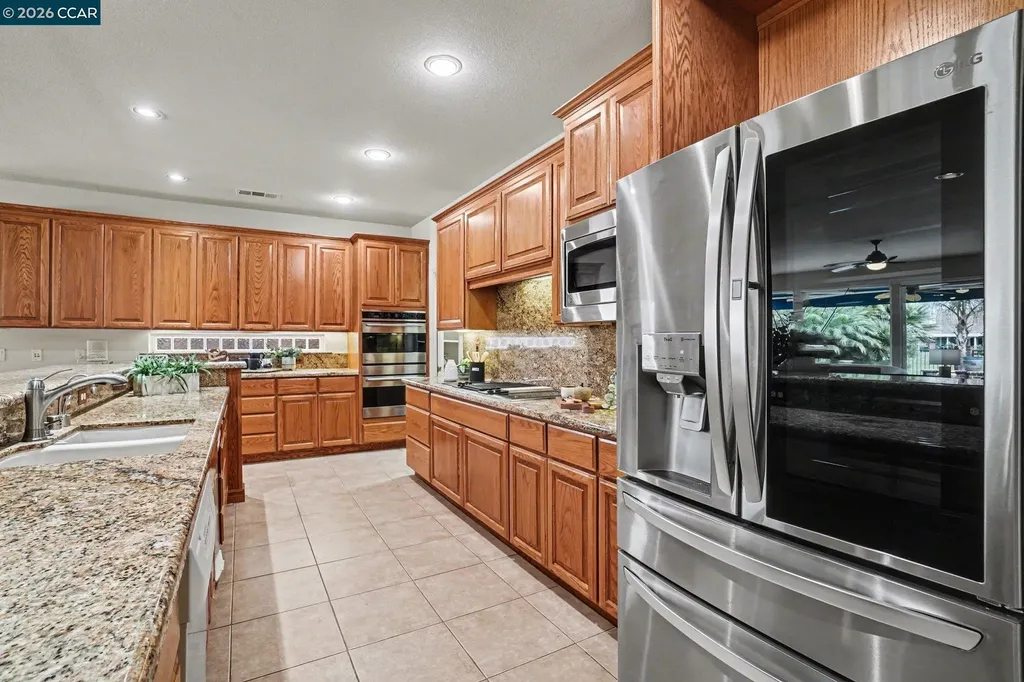 5666 Oakmont Court Discovery Bay CA 94505