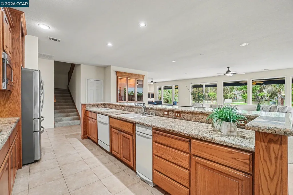 5666 Oakmont Court Discovery Bay CA 94505