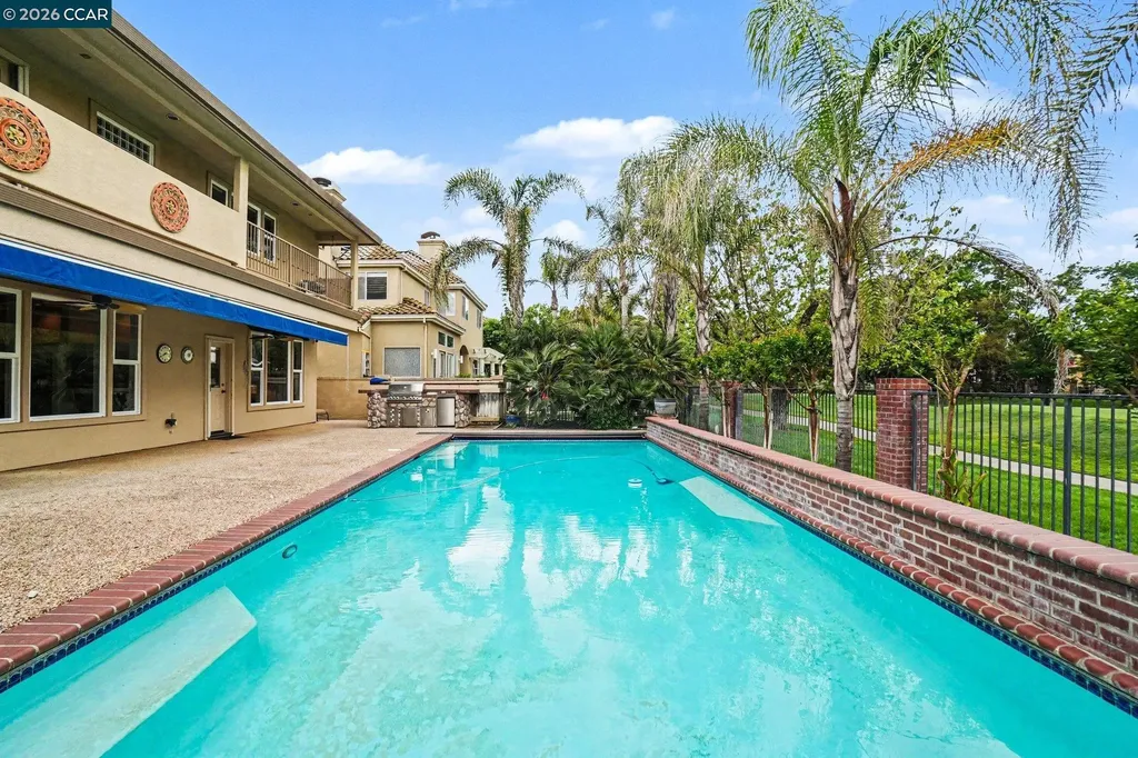 5666 Oakmont Court Discovery Bay CA 94505