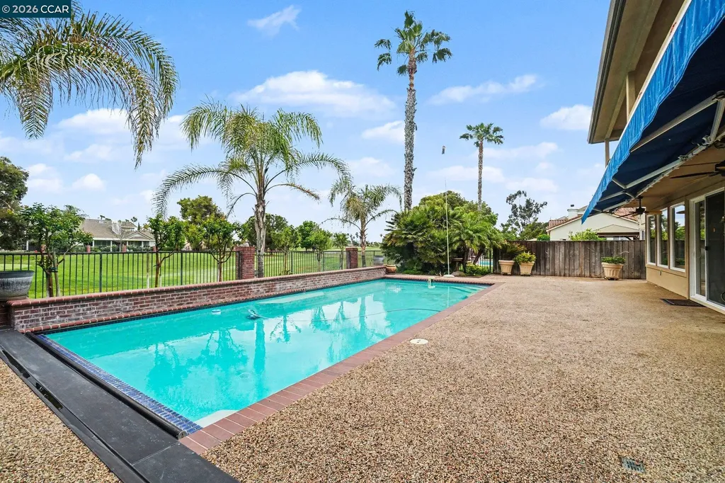 5666 Oakmont Court Discovery Bay CA 94505