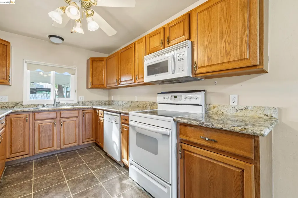 413 Landis Avenue Oakley CA 94561