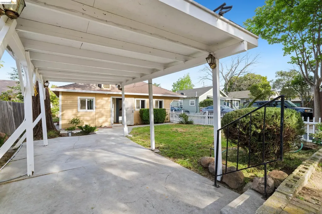 413 Landis Avenue Oakley CA 94561