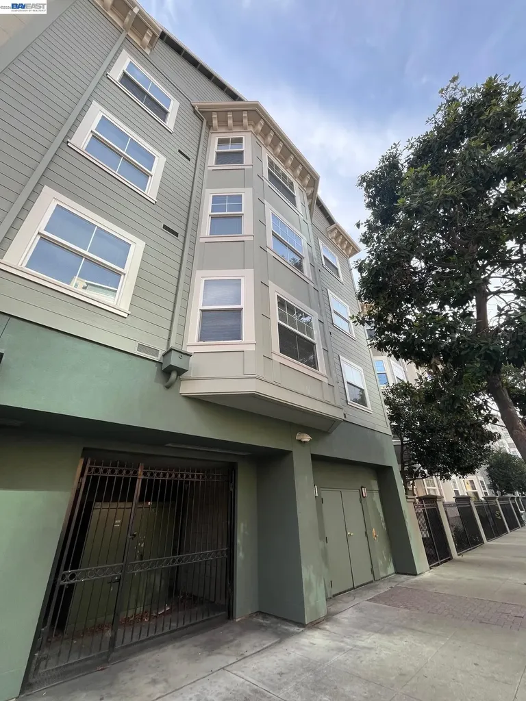 901 Clay Street Oakland CA 94607