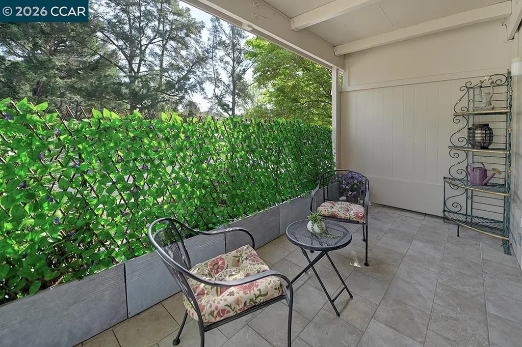 2017 Oakmont Way Walnut Creek CA 94595