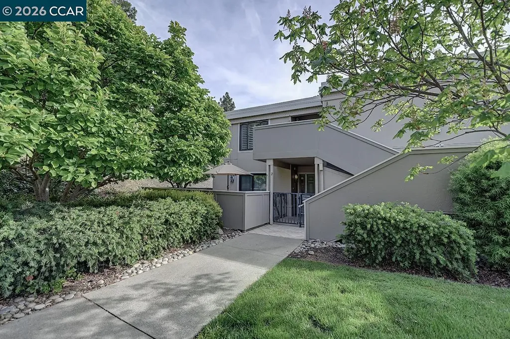 2017 Oakmont Way Walnut Creek CA 94595