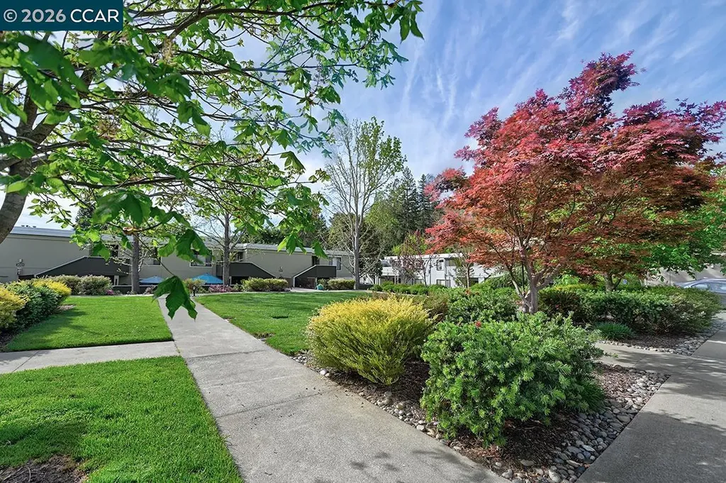 2017 Oakmont Way Walnut Creek CA 94595
