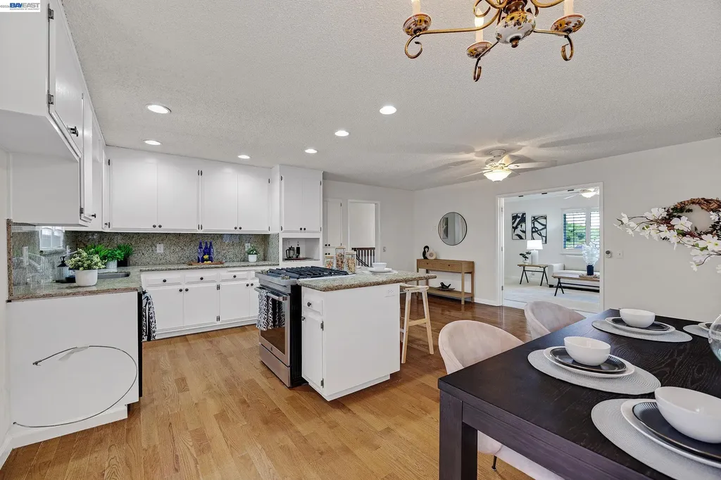 21671 Shady Spring Road Castro Valley CA 94546