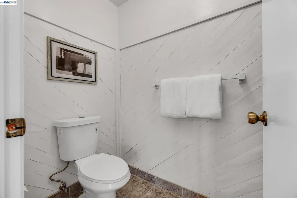 21671 Shady Spring Road Castro Valley CA 94546