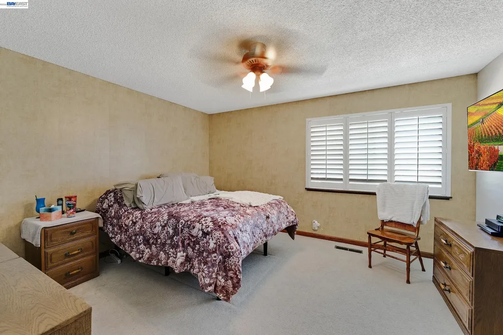 21671 Shady Spring Road Castro Valley CA 94546