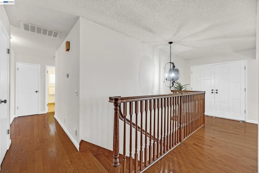 21671 Shady Spring Road Castro Valley CA 94546
