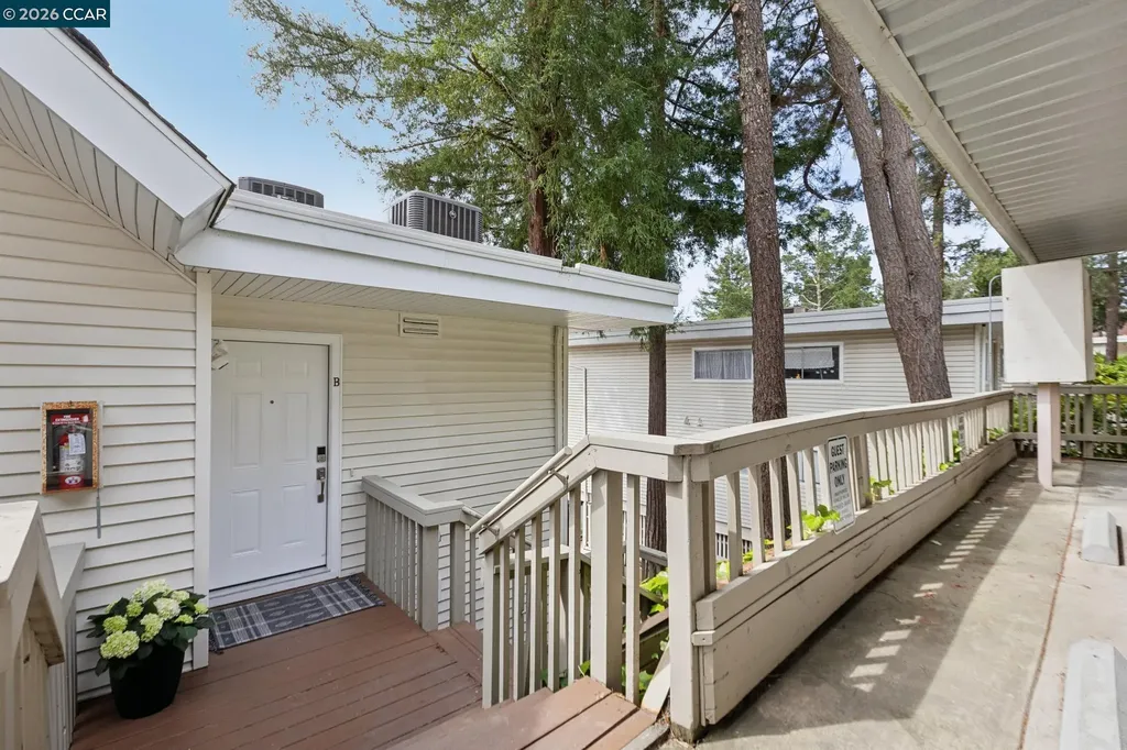 122 Ascot Court Moraga CA 94556