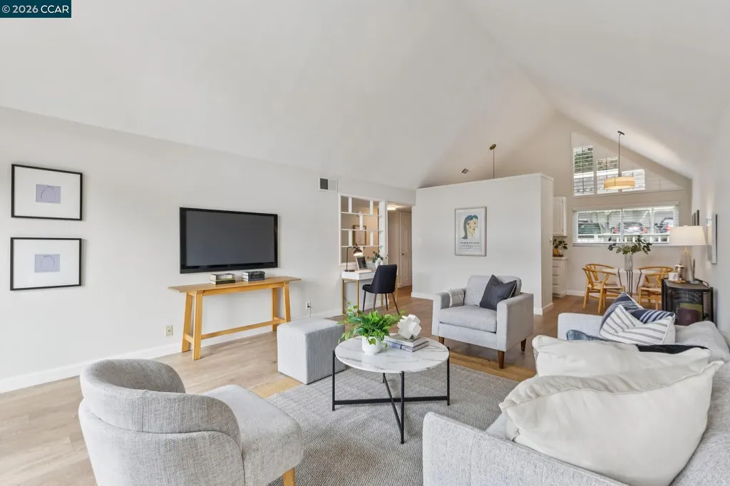 122 Ascot Court Moraga CA 94556