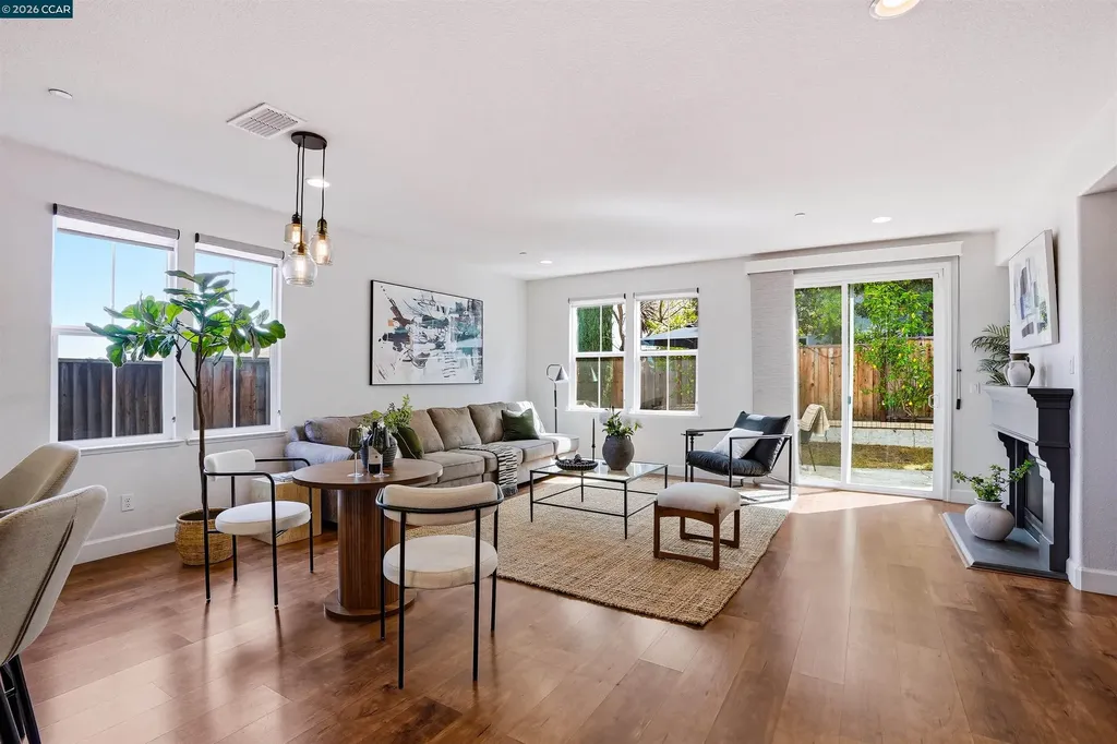 527 Falling Star Drive Martinez CA 94553