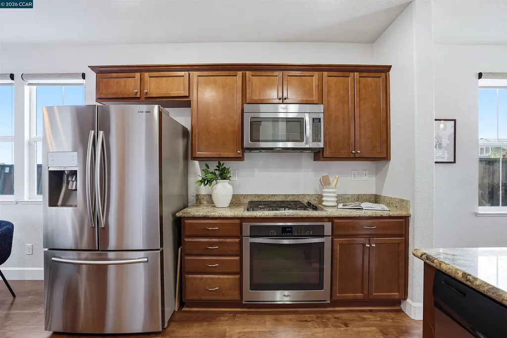 527 Falling Star Drive Martinez CA 94553