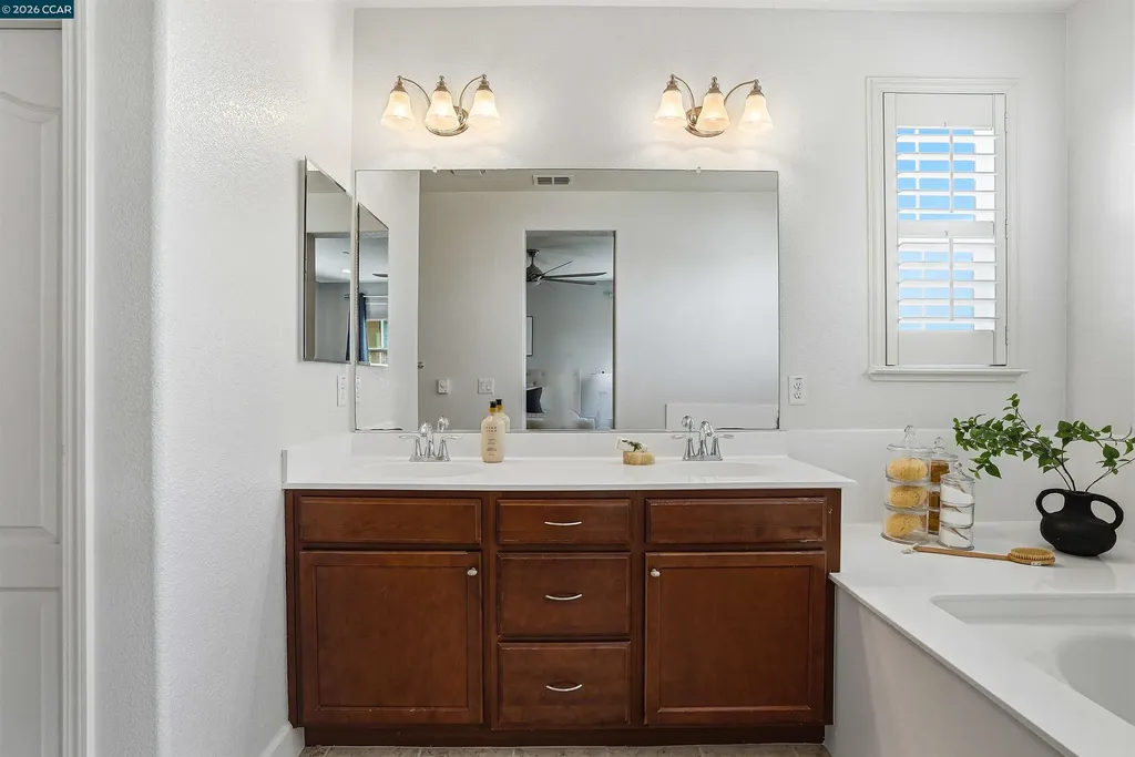527 Falling Star Drive Martinez CA 94553