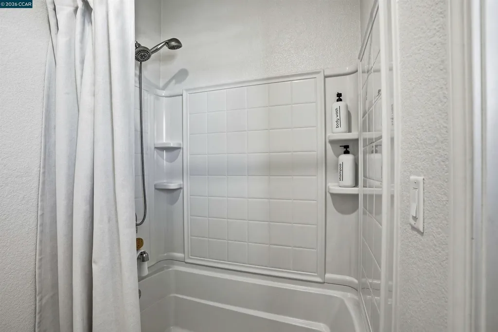 527 Falling Star Drive Martinez CA 94553