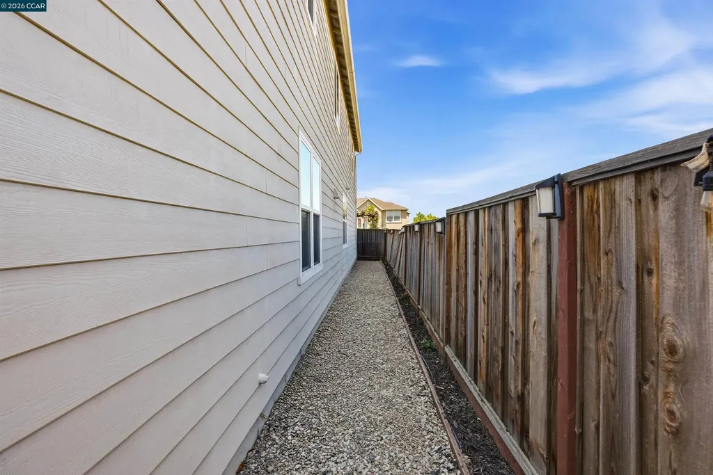 527 Falling Star Drive Martinez CA 94553