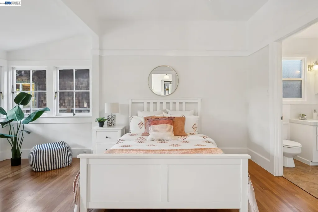 3246 Garfield Avenue Alameda CA 94501