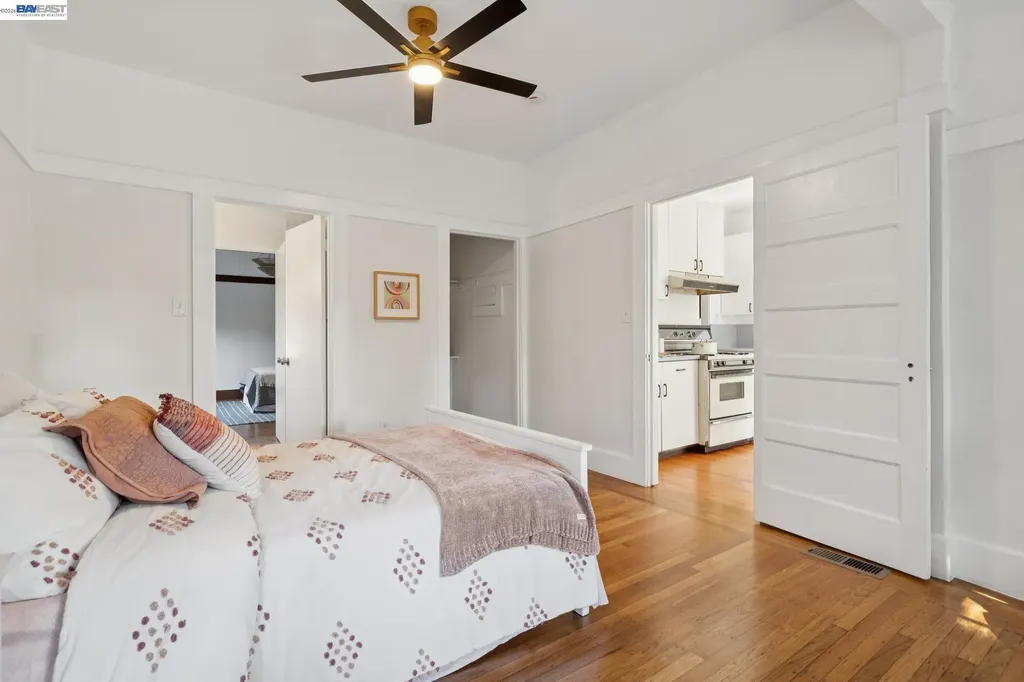 3246 Garfield Avenue Alameda CA 94501