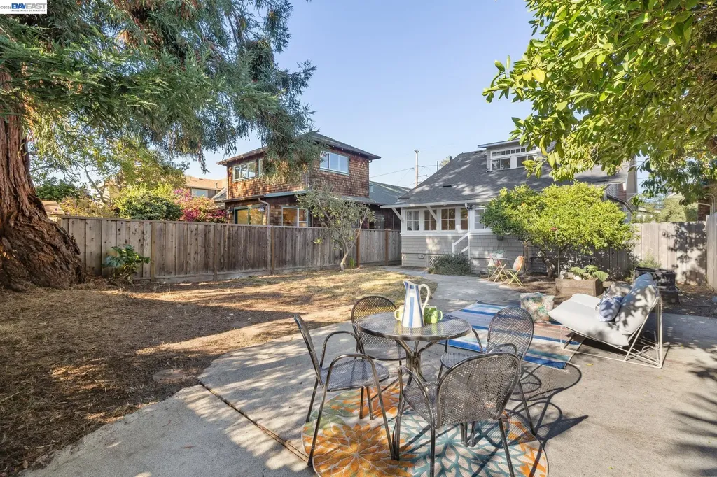 3246 Garfield Avenue Alameda CA 94501