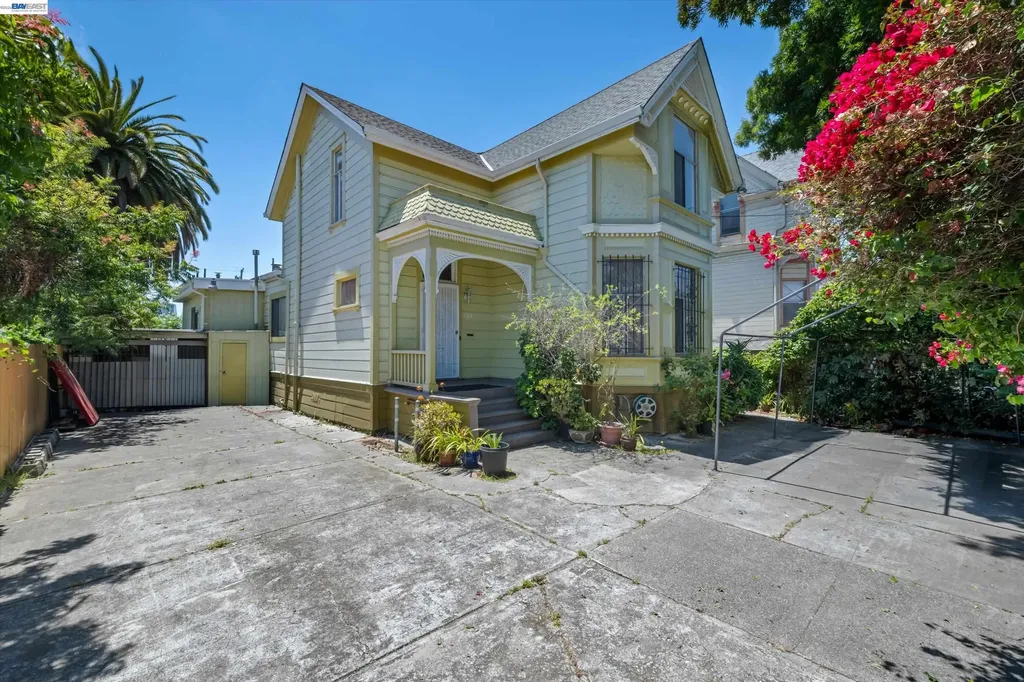 663 25th Street Oakland CA 94612