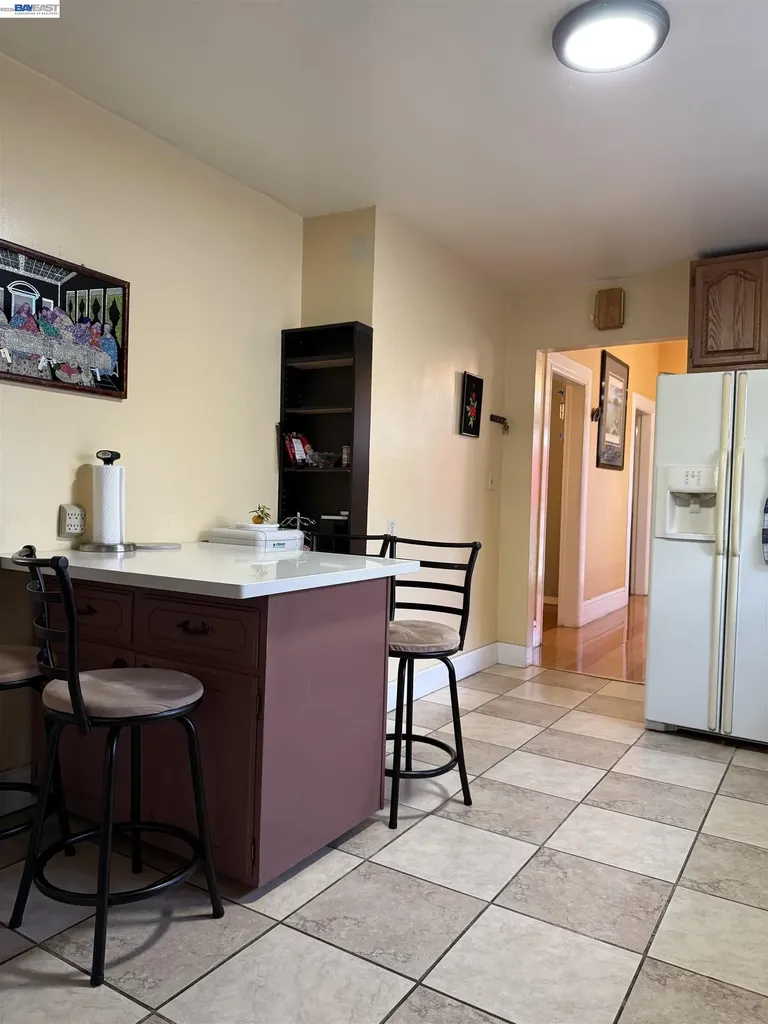 663 25th Street Oakland CA 94612