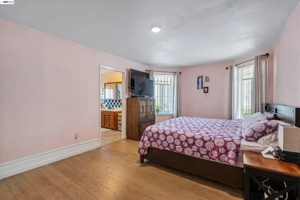 663 25th Street Oakland CA 94612