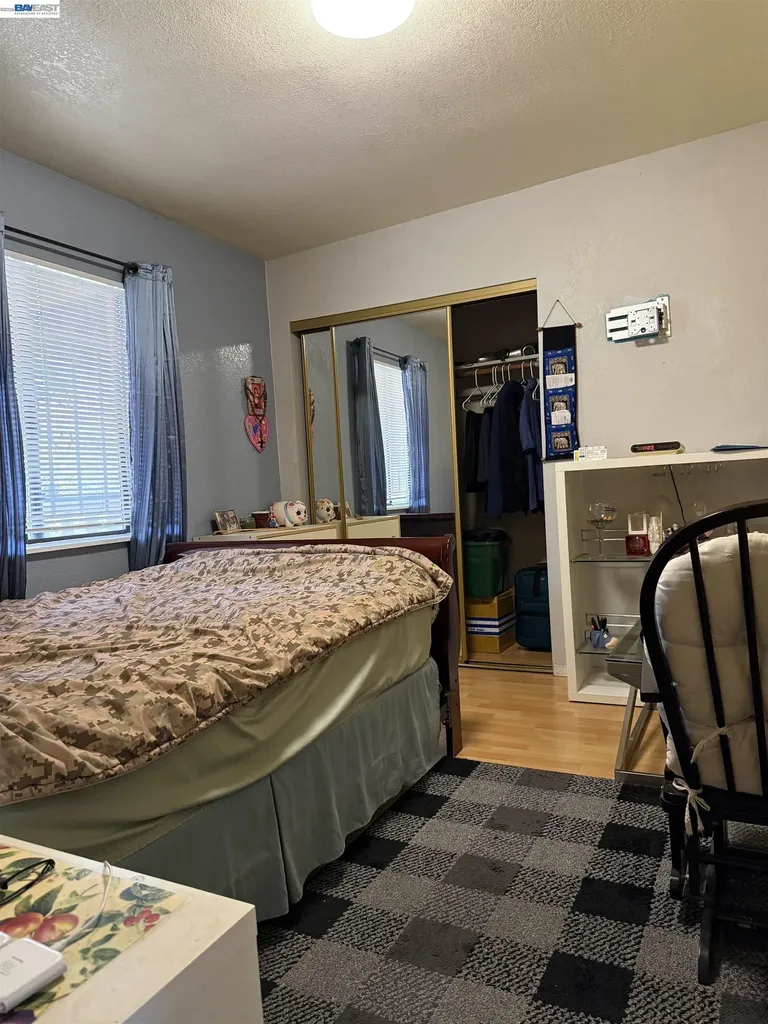 663 25th Street Oakland CA 94612