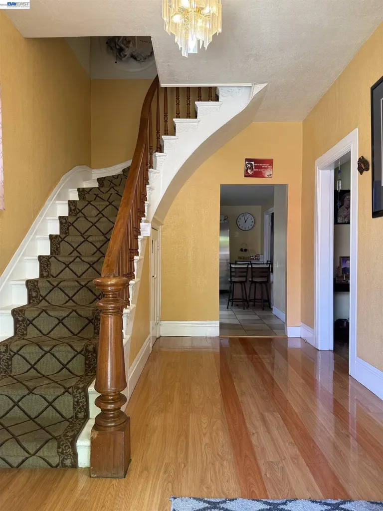 663 25th Street Oakland CA 94612