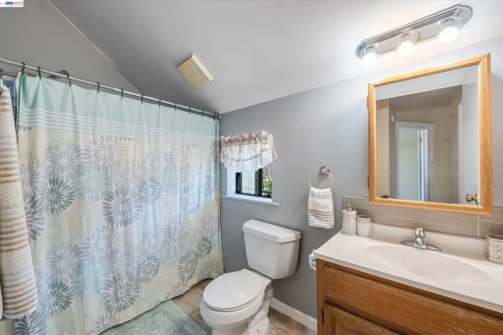 663 25th Street Oakland CA 94612